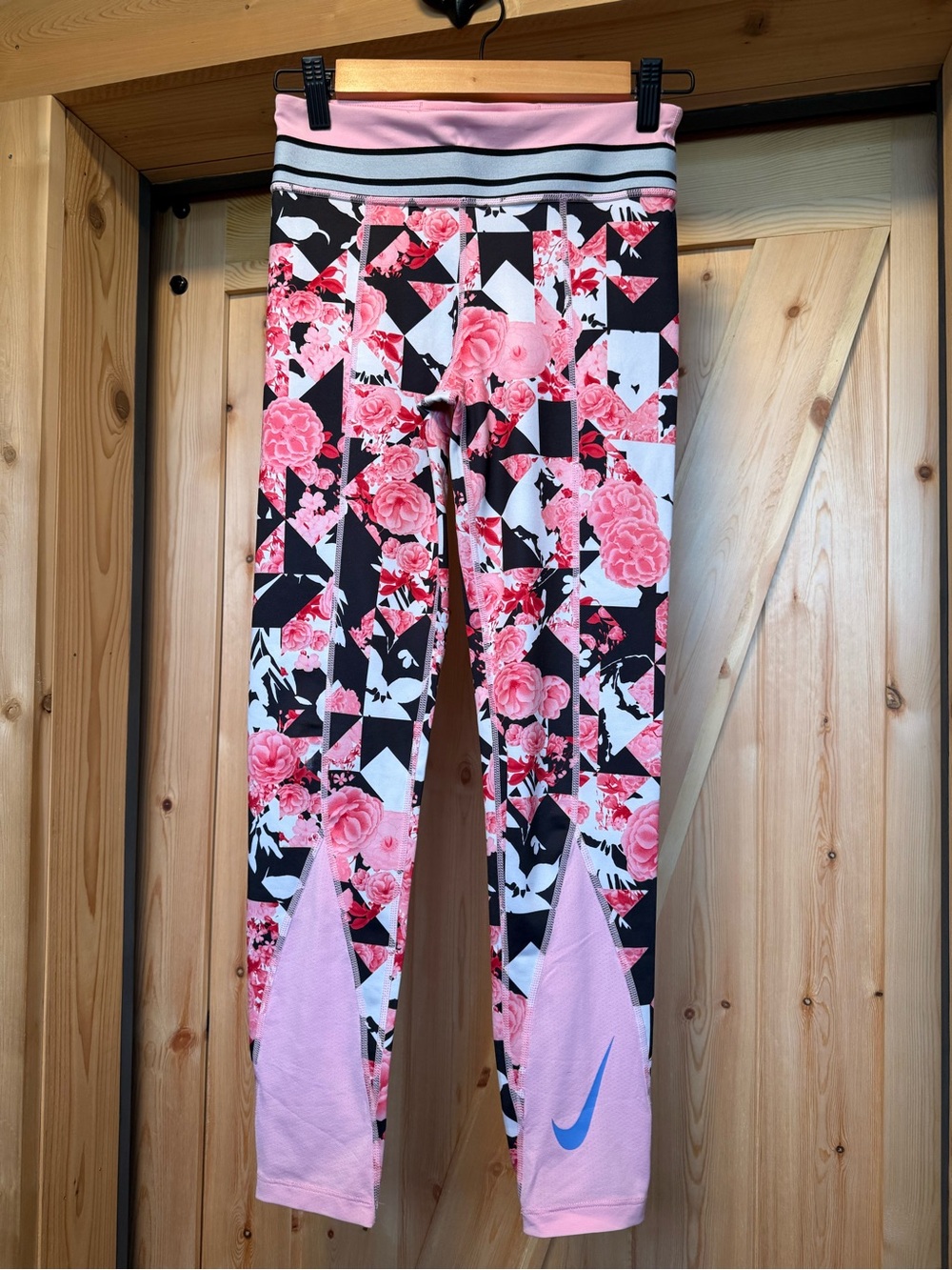 Nike Girls' Pink & Black Floral Geo Leggings